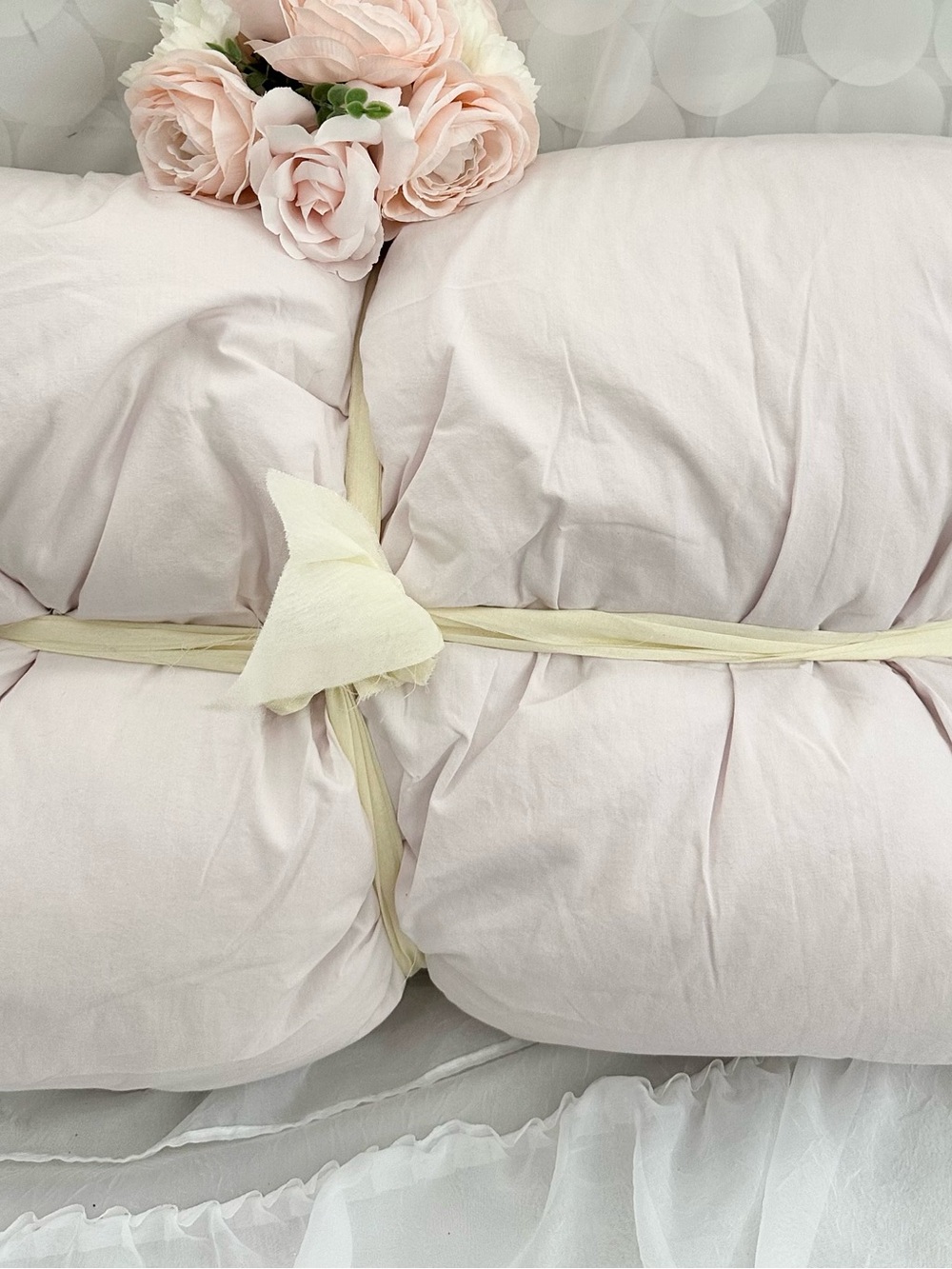 Simply Shabby Chic Full /Twin Comforter Ruffled Edges Pink 73 X 90” *Cleaned* - Picture 3 of 9